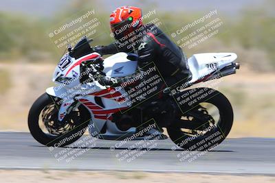 media/May-26-2024-TrackXperience (Sun) [[9b53715927]]/3-Level 2/Session 6 (Turn 7 Inside Speed Pans)/